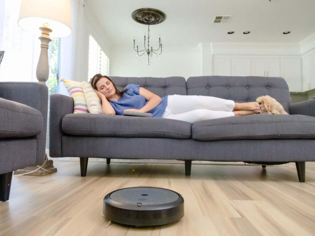 Guía práctica y cercana sobre robots aspiradores iRobot Roomba: rendimiento, mantenimiento y repuestos