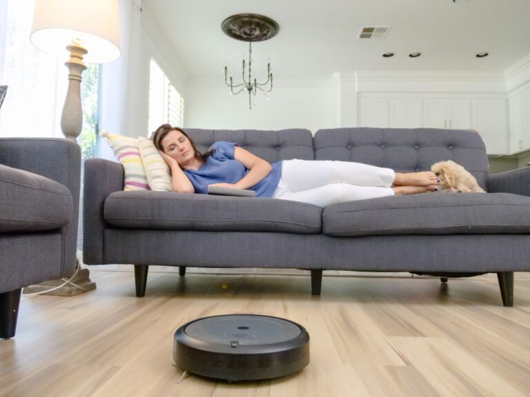 Guía práctica y cercana sobre robots aspiradores iRobot Roomba: rendimiento, mantenimiento y repuestos